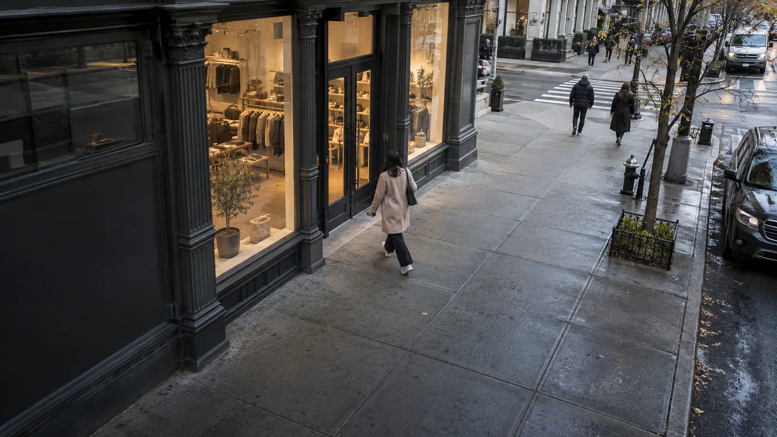 Contributor approaching a New York store entrance